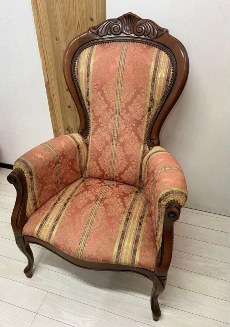 ロココ様式　木製花柄アームチェア　一人掛けソファー　猫脚　シングルソファ　姫家具 ソファー 1人掛け おしゃれ 木製 アンティーク調 かわいい 布 ロココ調
